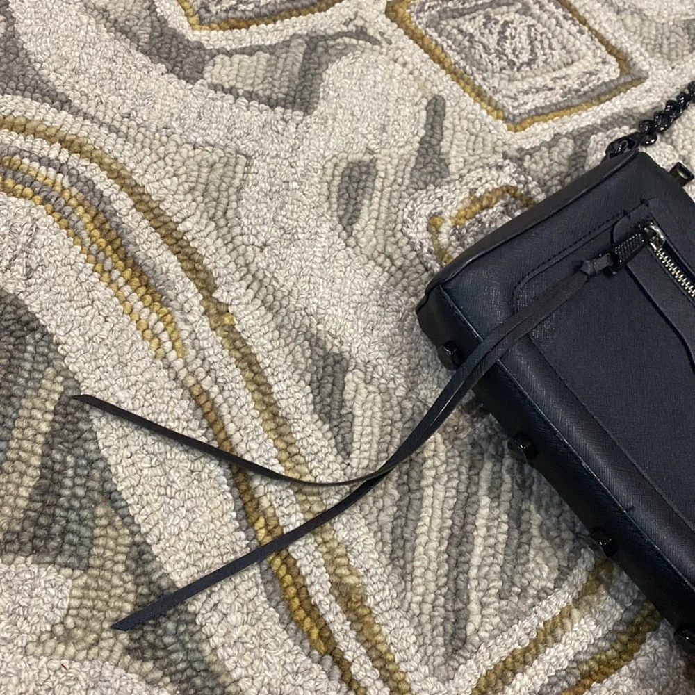 💕 Rebecca minkoff black leather medium shoulder bag 💕